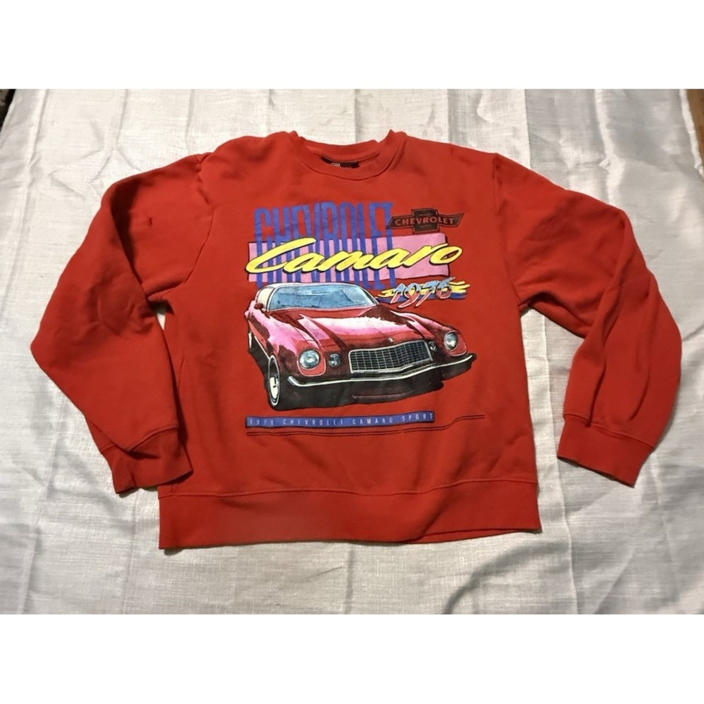 Chevrolet Camaro Sweatshirt Women's  Med Crewneck Red Car GM Chevy Graphic 1976